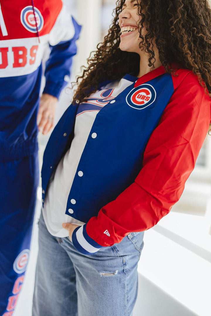 CHICAGO CUBS NEW ERA WOMEN'S RED AND BLUE COACH JACKET Jackets & Outerwear NEW ERA CAP COMPANY INC